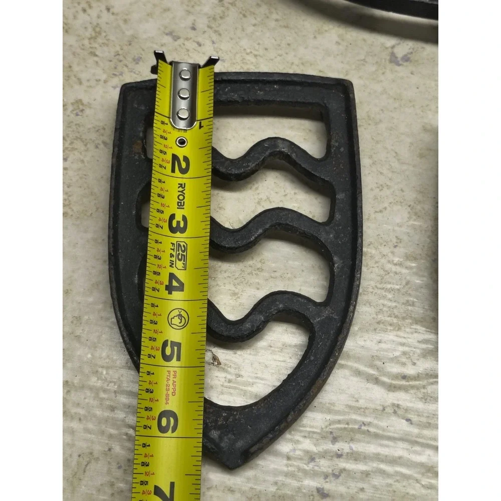Vintage Black Cast Iron Trivets (set‎ of 3)
